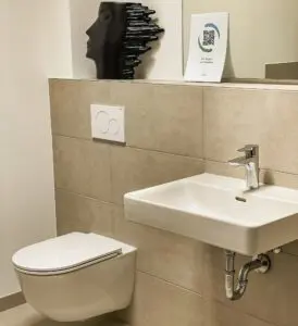 Badezimmer in Musterhaus in Ellwangen-Rindelbach