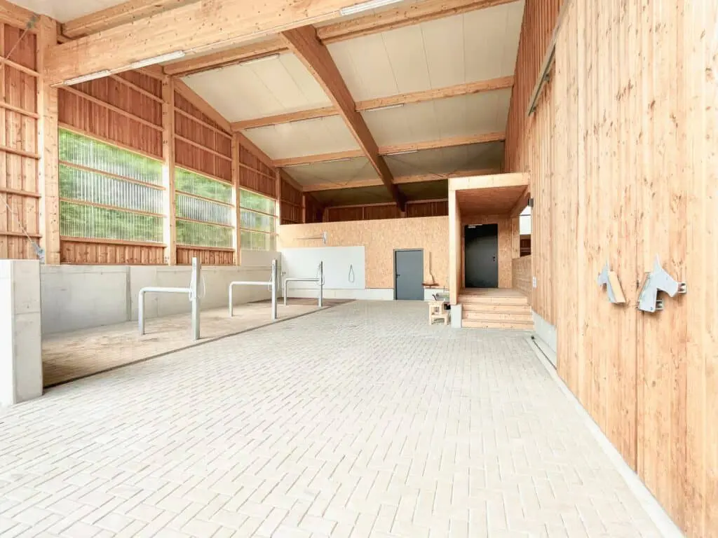 Putzplatz an Reithalle