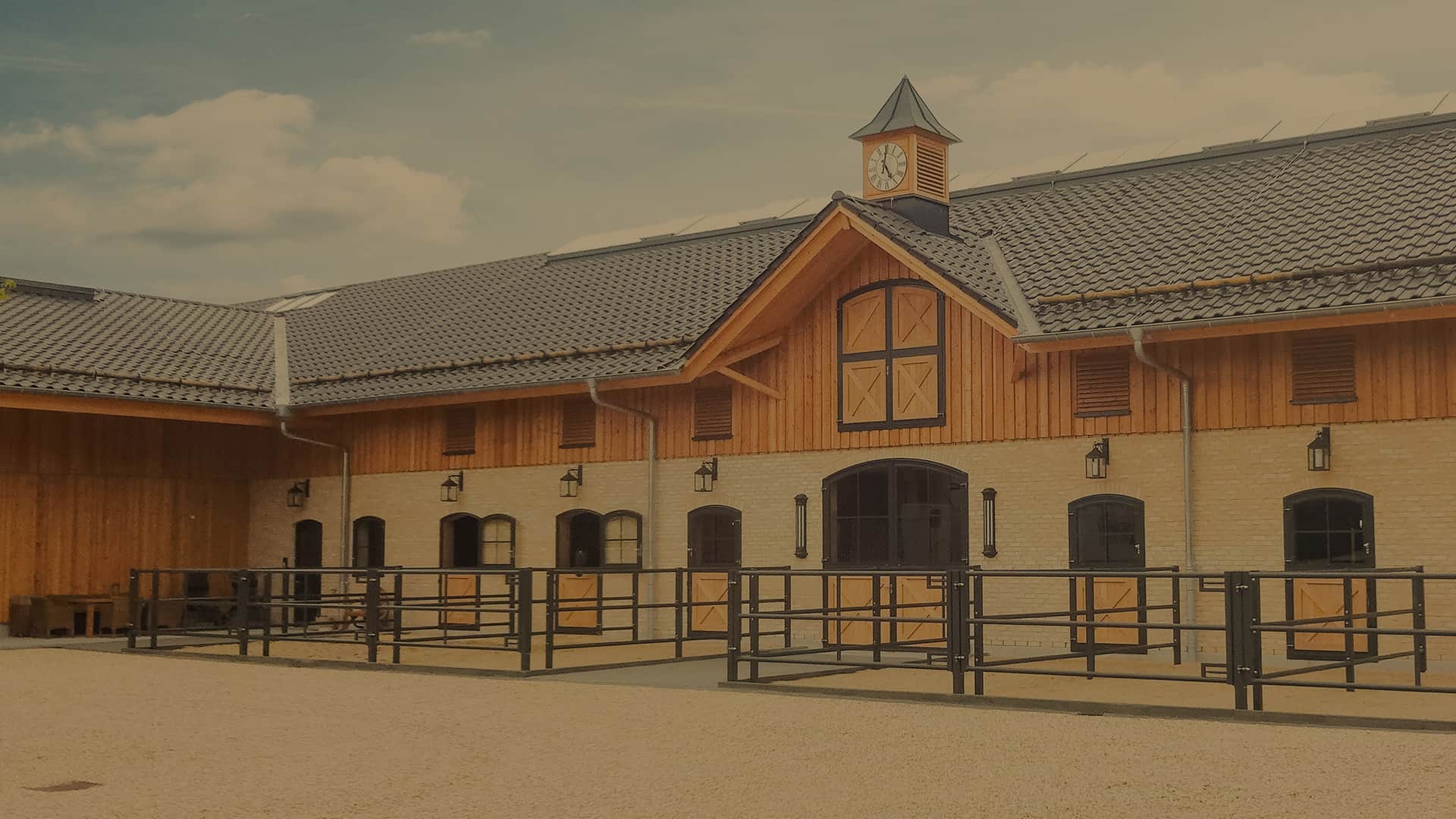 schlosser-holzbau-pferdestall