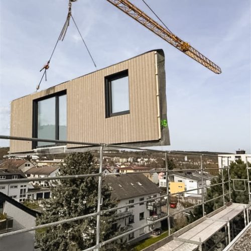 Vorgefertigte Wand für die Serielle Sanierung